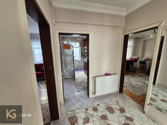 Sakarya Mahallesinde Güzel Kullanışlı Daire