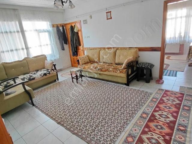 Sakarya Mh. 215 Sk. Bahçeli Nizam Kiralık 3+1 Daire