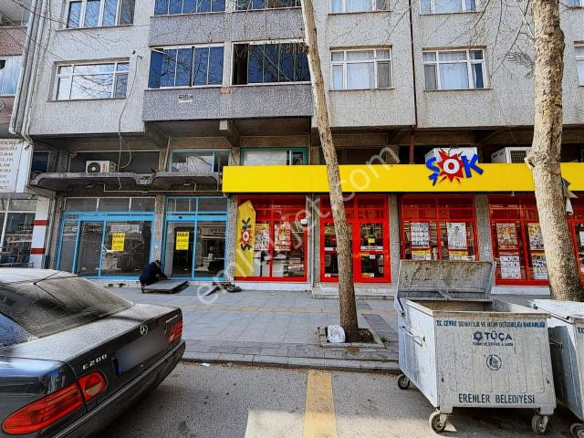 Sakarya Erenler Mahallesi Sakarya Cd.kiralık Dükkan 300m2