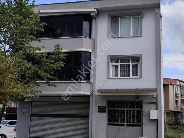 Sakarya Karasuda Konumu Ve Yapısıyla Muhteşem Satılık Bina