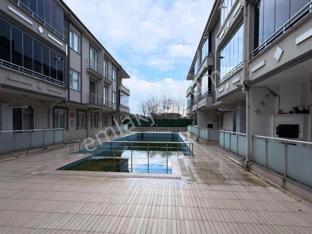 Sakarya Karasu'da Uygun Fiyatlı 1+1 Havuzlu Sitede Daire
