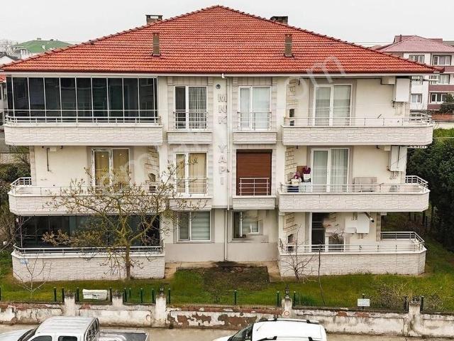 Sakarya Karasu'da Uygun Fiyatlı Kullanışlı Merkezi Konumda 2+1 Daire
