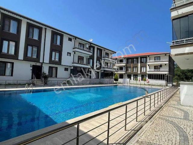 Sakarya Karasu'da 2+1 Ara Kat Havuzlu Sitede Satılık Daire