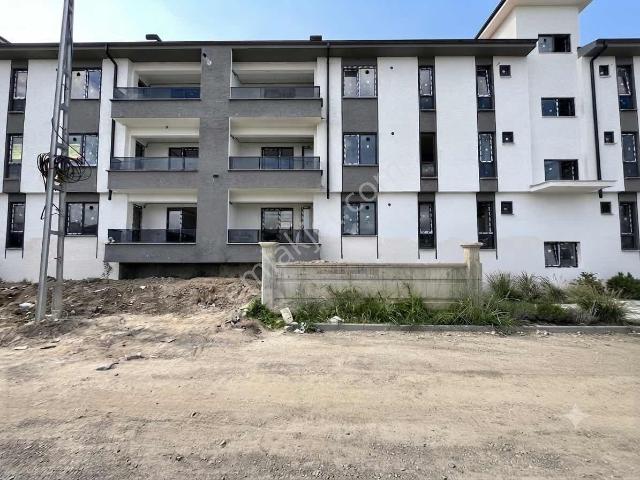 Sakarya Royal'den Güneşler'de Site İçerisinde 3+1 Daire