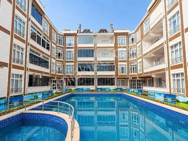 Sakarya/karasu Yalı Mah.de Havuzlu Sitede 2+1 Eşyalı Ara Kat Fırsat Daire!