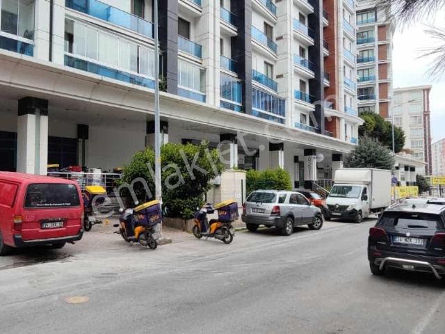 Saklıhan Konakları 'nda 200 M2 Boş Dükkan