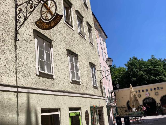Salzburg Stadtzentrum Wohn und Geschäftshaus im historischen Badergässchen, 380 qm Wohnnutzfläche