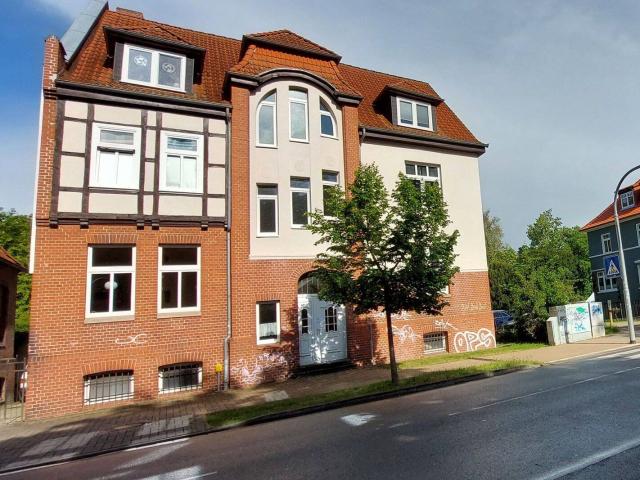Salzwedel. Schönes, vollvermietetes Mehrfamilienhaus mit 7 WE