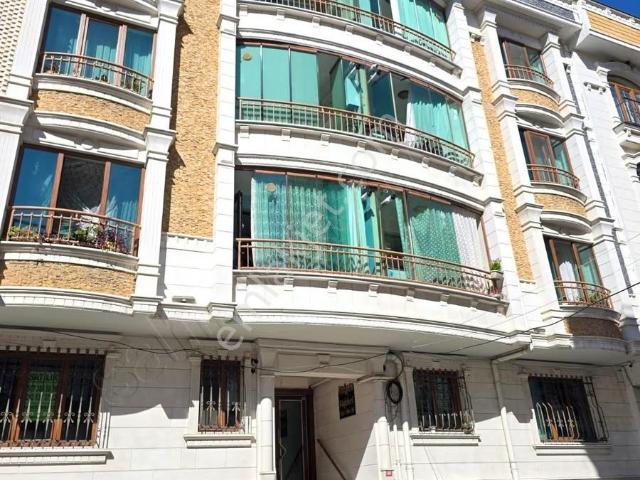 Salıpazarı Köşk Konaklarında 3+1 Satılık Yüksek Giriş Daire