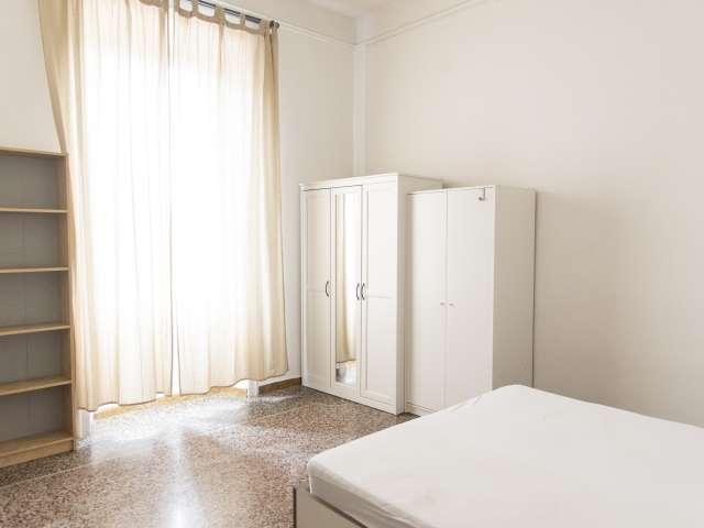 Sala affascinante in appartamento a Nomentano, Roma