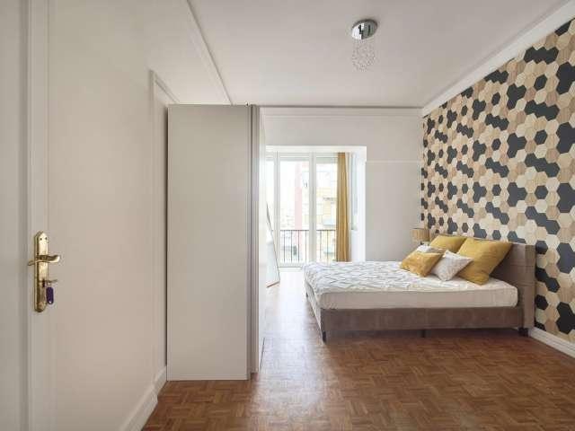 Sala 6 Av. Defensores de Chaves 83 6E