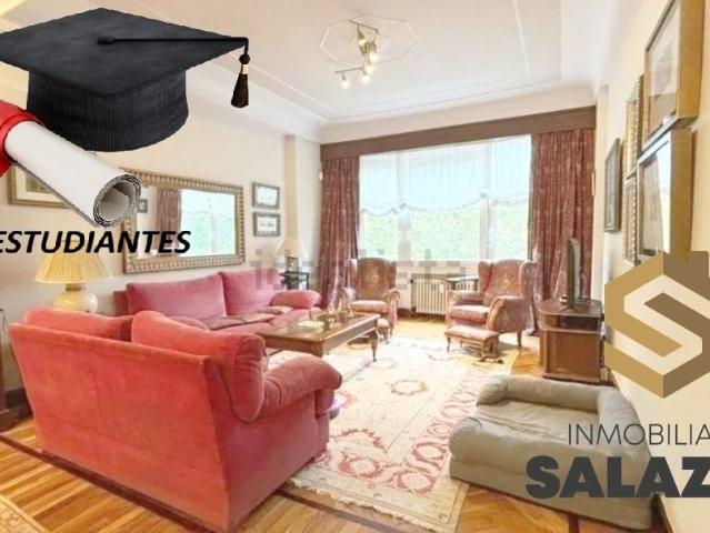 SALAZAR ALQUILA vivienda en GRAN VIA para ESTUDIANTES curso 2026/2027!