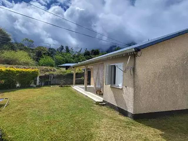 Salazie 97433 Achat / Vente maison 4 pièces t4