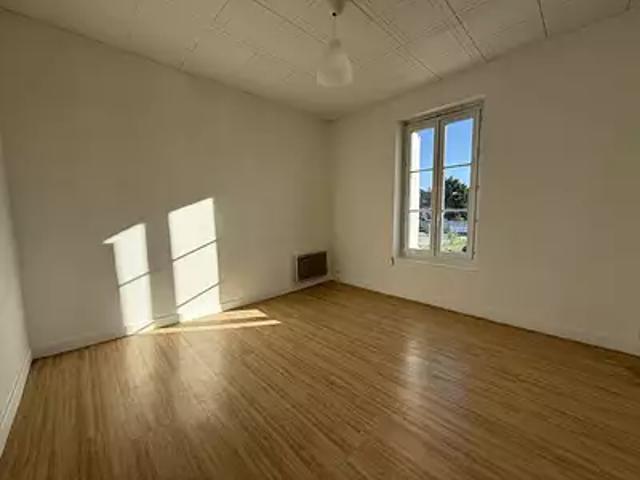 Salbris 41300 Location appartement 3 pièces t3 au dernier étage