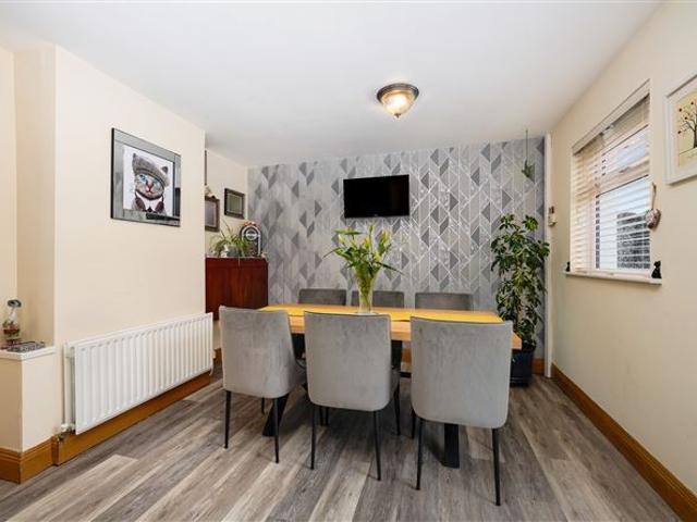 Sale Agreed | 10 Kilcross Lawn, Sandyford, Dublin 18 O'Mahony Auctioneers 4908 MyHome. Ie Residential