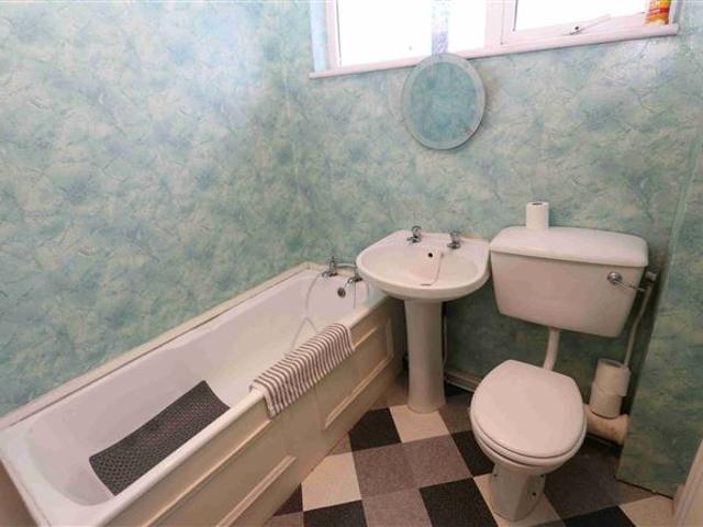 Sale Agreed | 137 Rathmullan Park, Drogheda, Louth Shane Black Property Advisors and Agents Ltd 4967 MyHome. Ie Residential