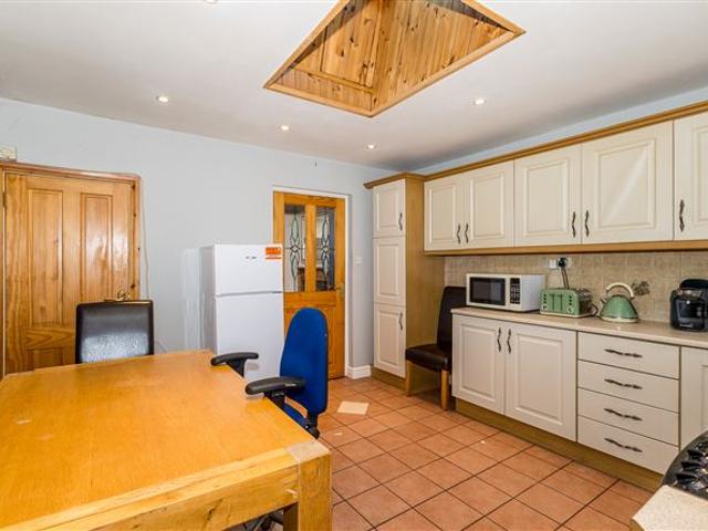 Sale Agreed | 30 Duleek Street, Drogheda, Louth RAYWHITE. IE Property 4835 MyHome. Ie Residential