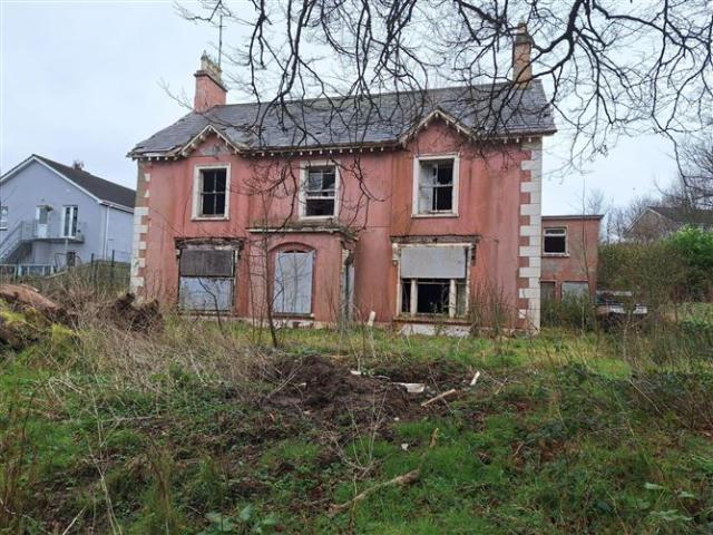 Sale Agreed | Rosebank House, Moville, Co. Donegal Sherry FitzGerald Paul Reynolds 4776 MyHome. Ie Residential