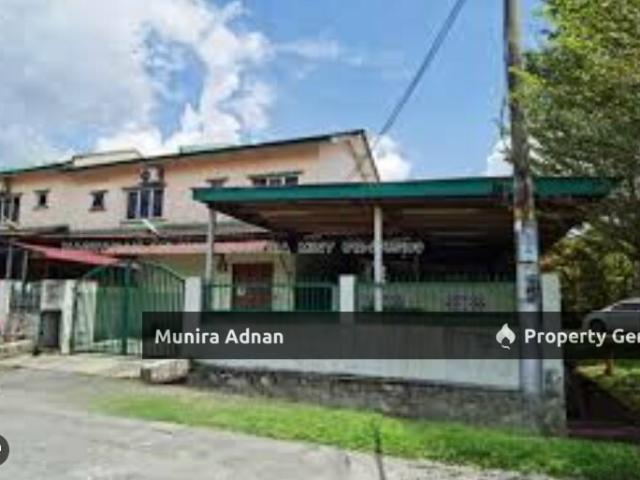 Sale below market value 40% Save $176k double terrace house in Semenyih Corner Lot