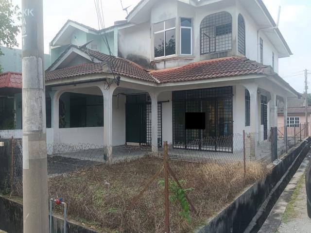 SALE DOUBLE STOREY TERRACE Corner Lot
