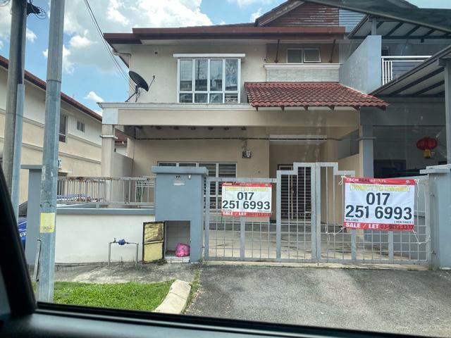 Sale End lot double storey house Taman Prima Tropika