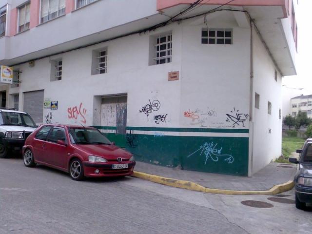 Sale Ground Floor Shop Narón