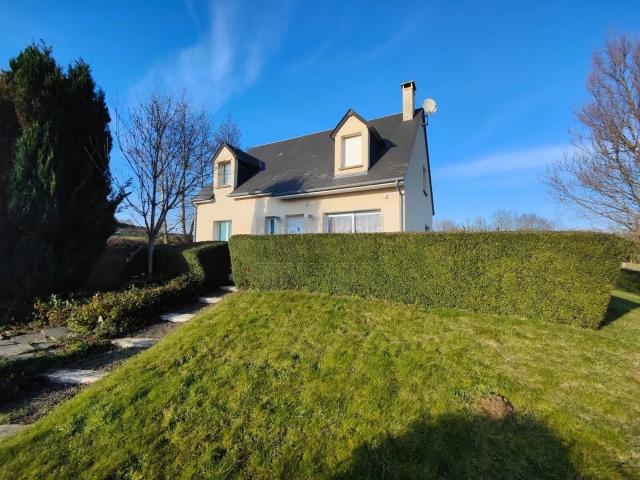 Sale House Coutances 232,300 €