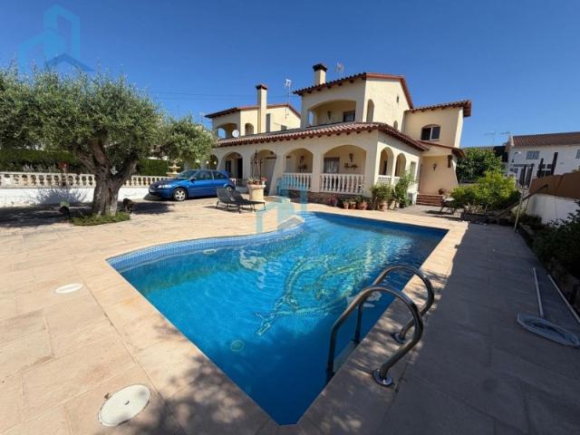 Sale House Creixell