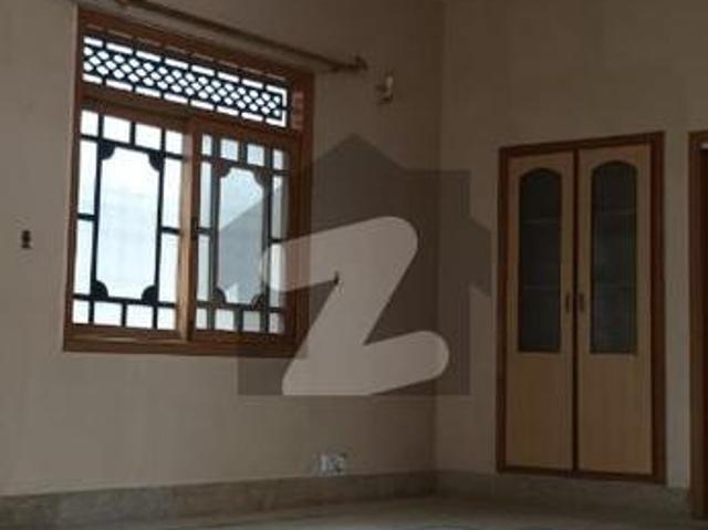Sale House 240 GHz Double Story Lasaniya Restaurant Ki Back Pe Rashid Minhas Road Gulshan e Iqbal Block 10 A