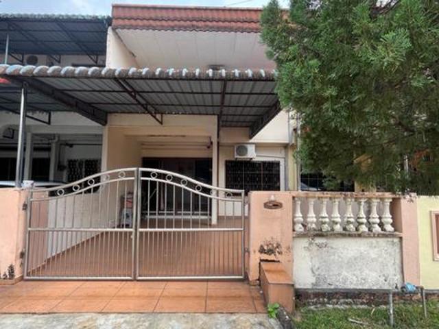 SALE LEASEHOLD DOUBLE STOREY HOUSE IN TMN BERSATU KG BOYAN Taiping