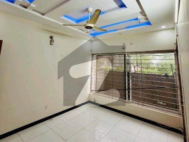 Sale The Ideally Located House For An Incredible Price Of Pkr Rs. 80000 G 9/4