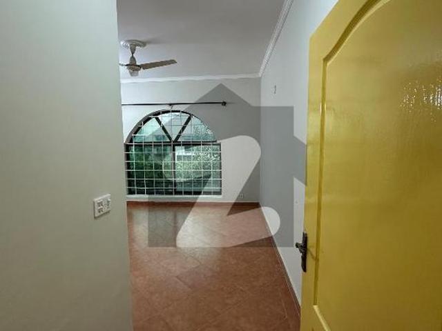 Sale 10 Marla Double Unit House In Bahria Town Phase 4