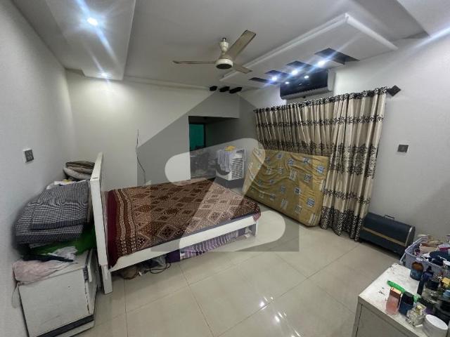 Sale 10 Marla house in Bahria Town Phase 5