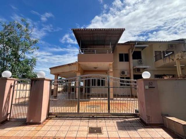 SALEFREEHOLDDouble Storey Corner Tmn Zenith Kamunting Near Aeon