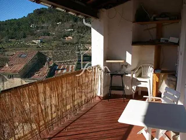 Salernes 83690 Achat / Vente appartement 4 pièces t4 au dernier étage terrasse