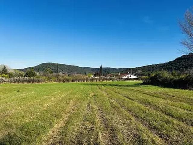 Salernes 83690 Programme neuf terrain neuf à vendre