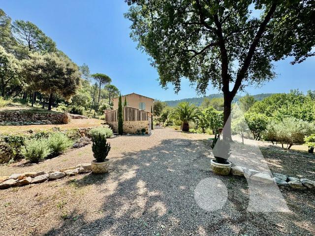 Salernes Propriété de charme avec piscine au coeur de près d. 170m² Salernes