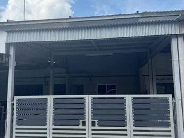 SaleTmn SuriaTown Area 2storey Low Cost