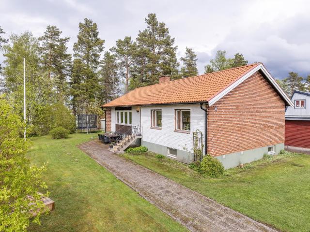 Sälgringen 13