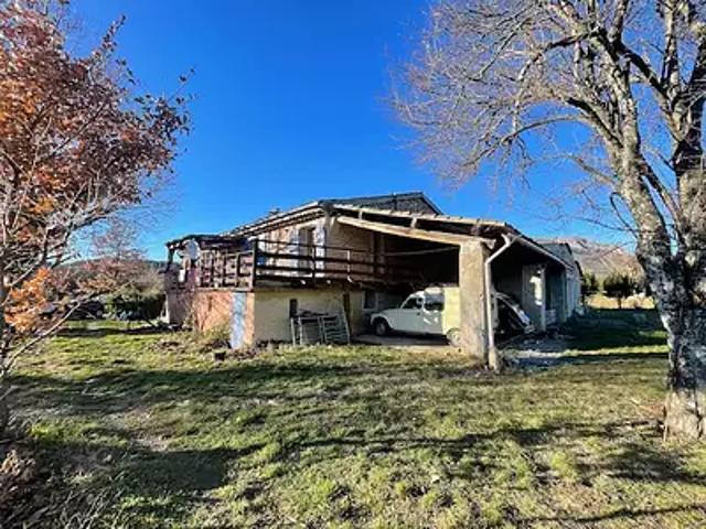 Salignac 04290 Achat / Vente maison 9 pièces t9