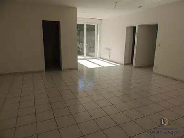 Salies de Béarn 64270 Location appartement 4 pièces t4 terrasse parking