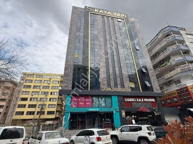 Salih Kaya Plaza Kelepir 1+1