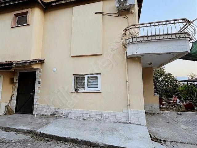 Salihli Adala'da Mükemmel Tripleks Villa