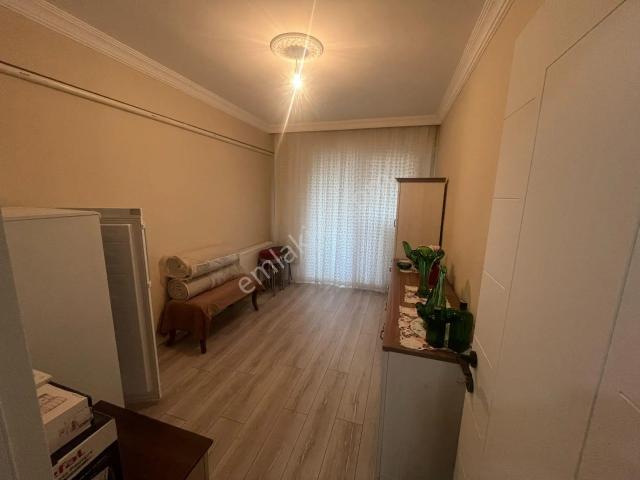 Salihli Keli Mahallesi'nde Manzaralı 2+1 Satılık Daire