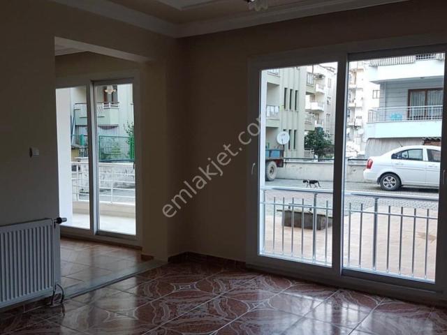 Salihli Sağlıkta Kiralık 3 + 1 Zemin Kat Daire