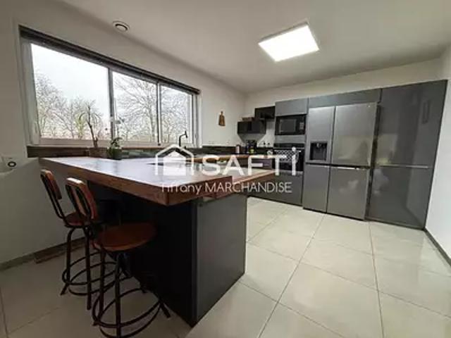 Salles 33770 Achat / Vente maison 5 pièces t5 parking