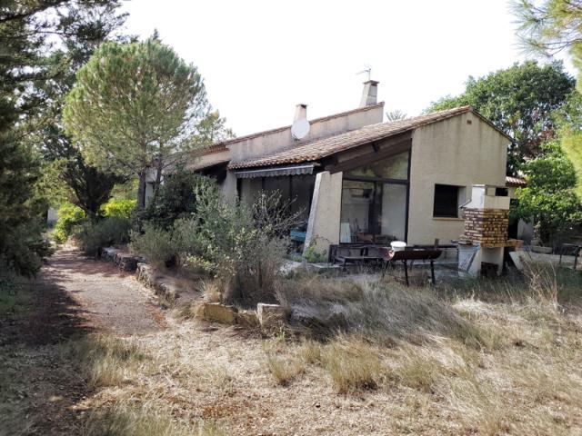 Salles D'Aude: Villa de 170m2 sur un terrain de 3492 m2 div