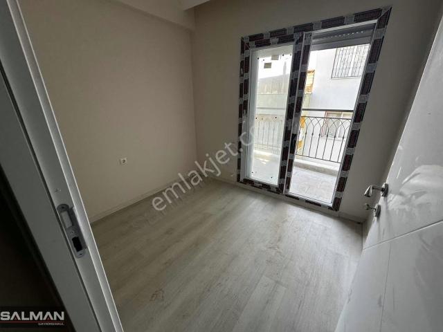 Salman'dan Bayraklı Soğukkuyu Mah Yakını 4+1 Sıfır Dublex Daire