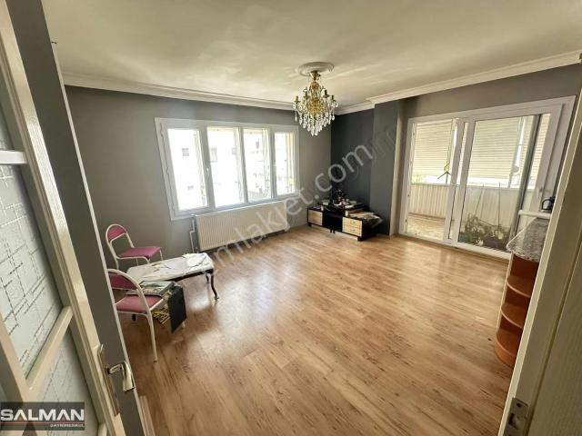 Salman'dan Karşıyaka Bahriye Üçok Mah. Satılık 2+1 Daire