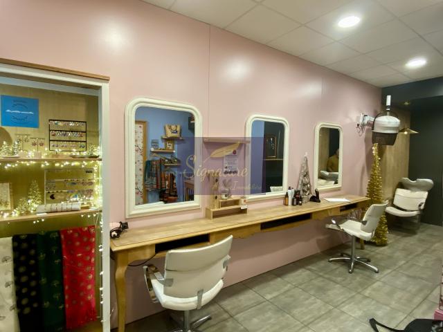 SALON DE COIFFURE